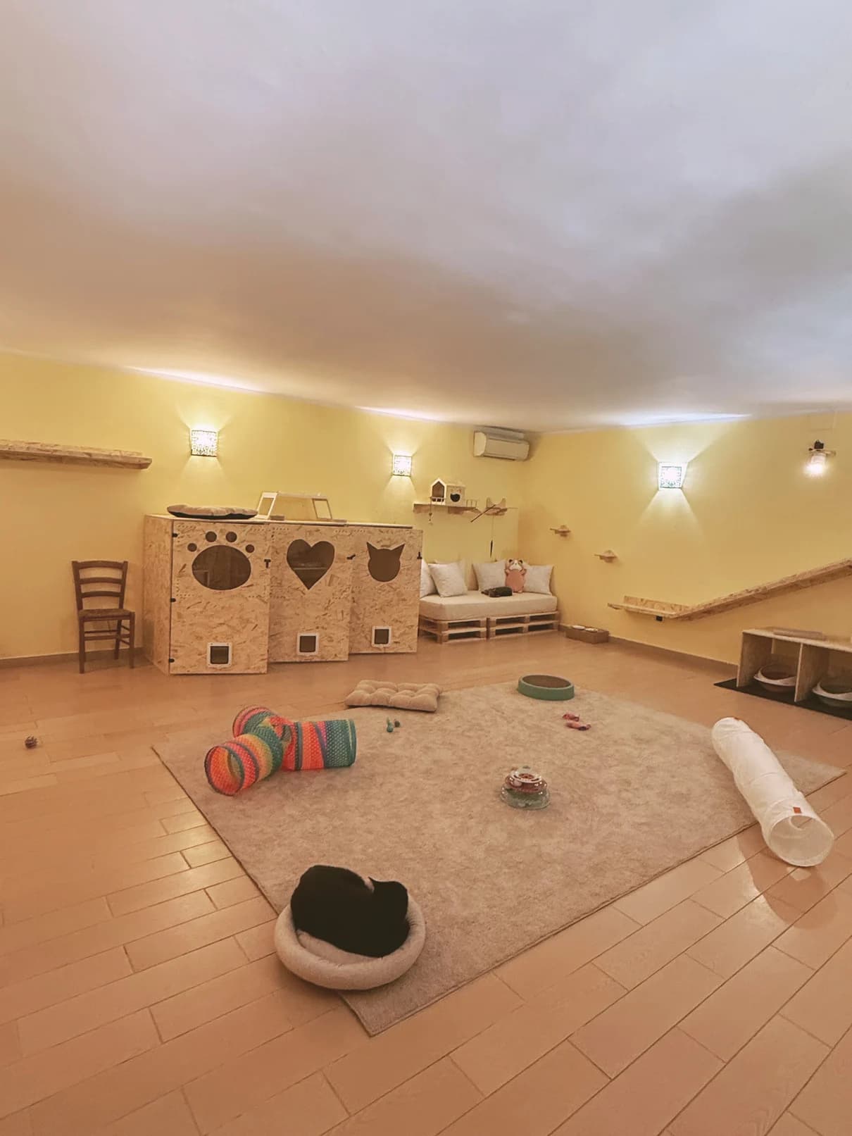 Angoli relax e percorsi sopraelevati nella pensione